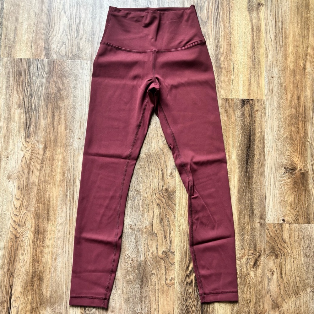 Lululemon Wunder Train high rise tight 25”